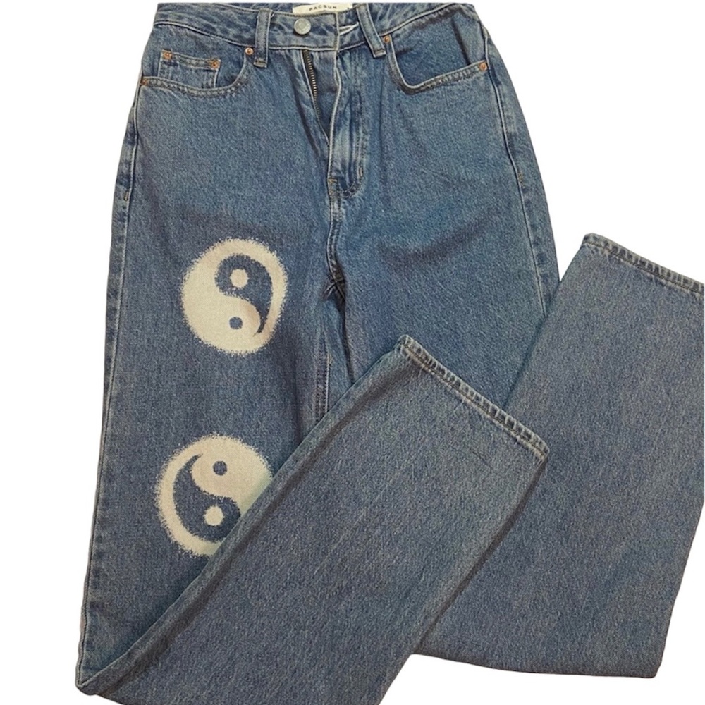 NWT PacSun 90’s boyfriend Ying yang jeans size 23